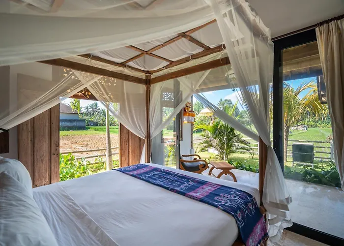 Kelapa Di Sawah By Travellink Bali Villa